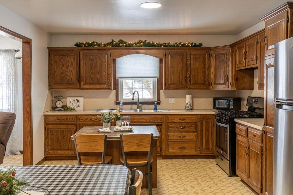 Weaver Ridge Manor Villa Millersburg Exteriör bild